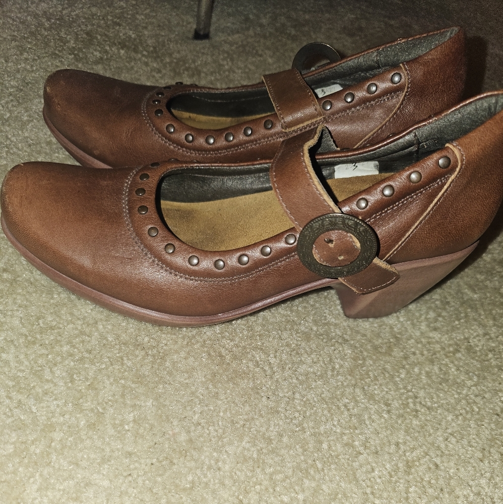 Brown leather heels